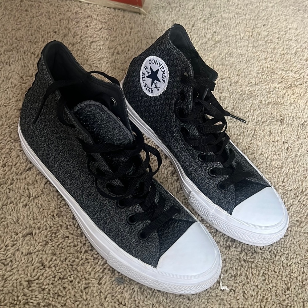 Women’s high-top converse. Size 9.